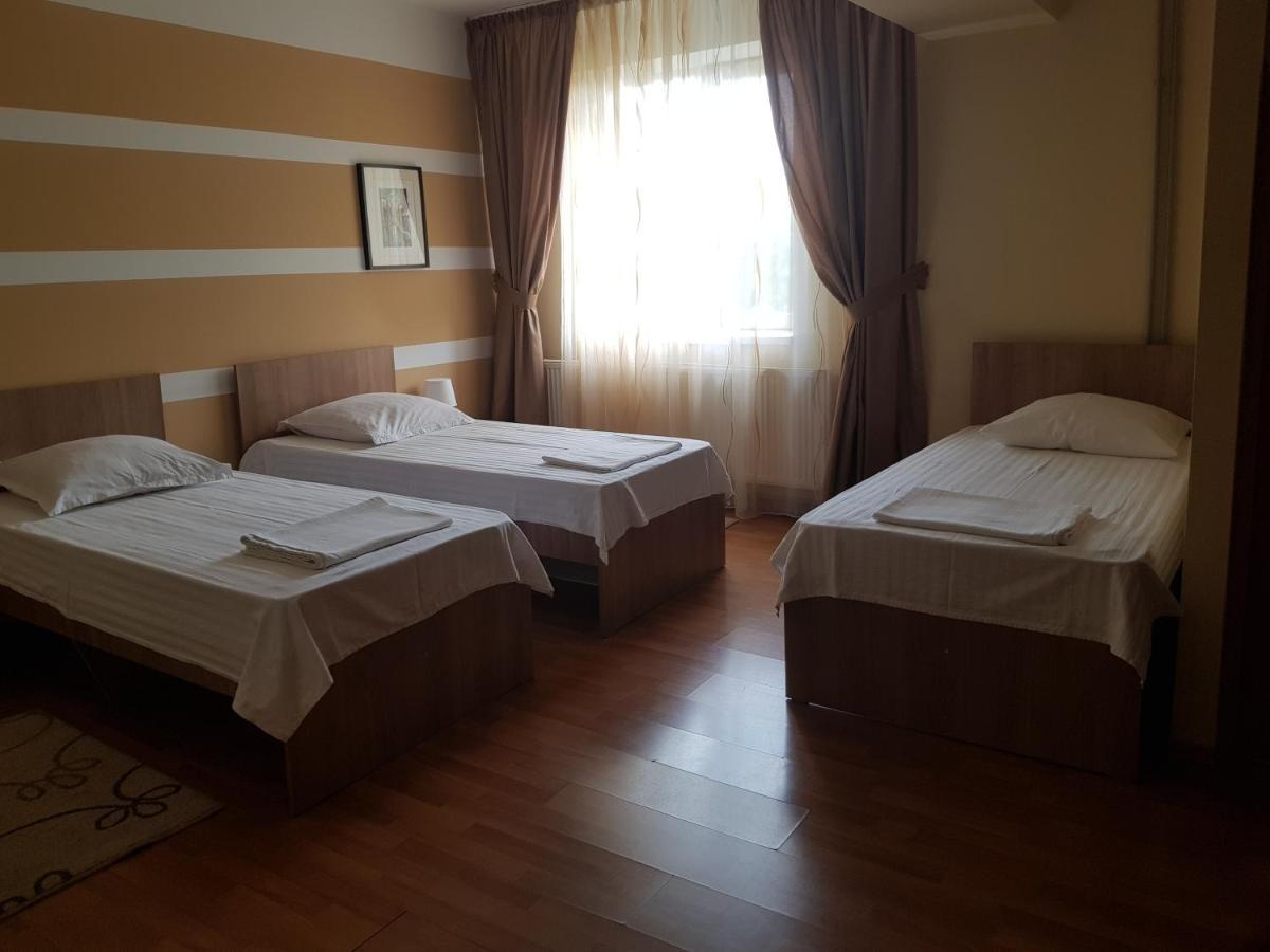 Hotel Pandora Sport Focşani Exterior foto